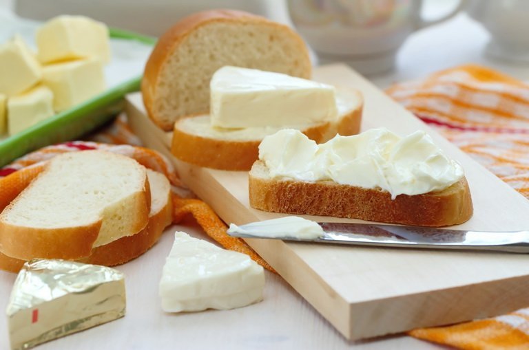 Сливочный сыр: польза и вред, пищевая ценность, с чем едят