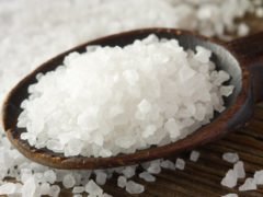 Морская соль: лечебные свойства и противопоказания, применение