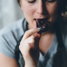 Вызывает ли шоколад зависимость? Все что вам нужно знать