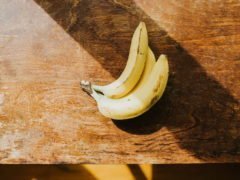 Может ли употребление бананов перед сном улучшить сон?