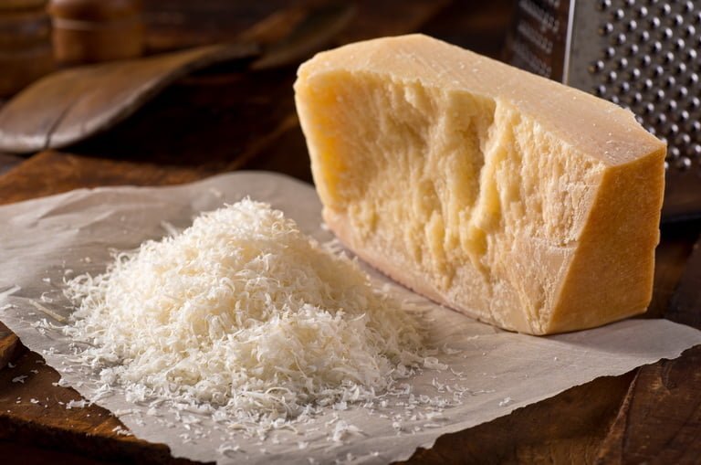Сыр пармезан: польза и вред для организма, пищевая ценность