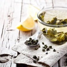 10 Полезных свойств зеленого чая с лимоном