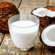 Кокосовое молоко: польза и вред для организма человека