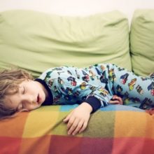 Безопасен ли мелатонин для детей? Взгляните на доказательства