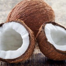 Чем полезен кокос для организма человека?