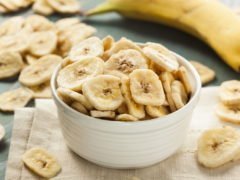 Полезны ли банановые чипсы для организма?